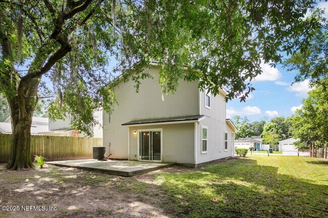 Building Photo - 8207 Highfield Ave
