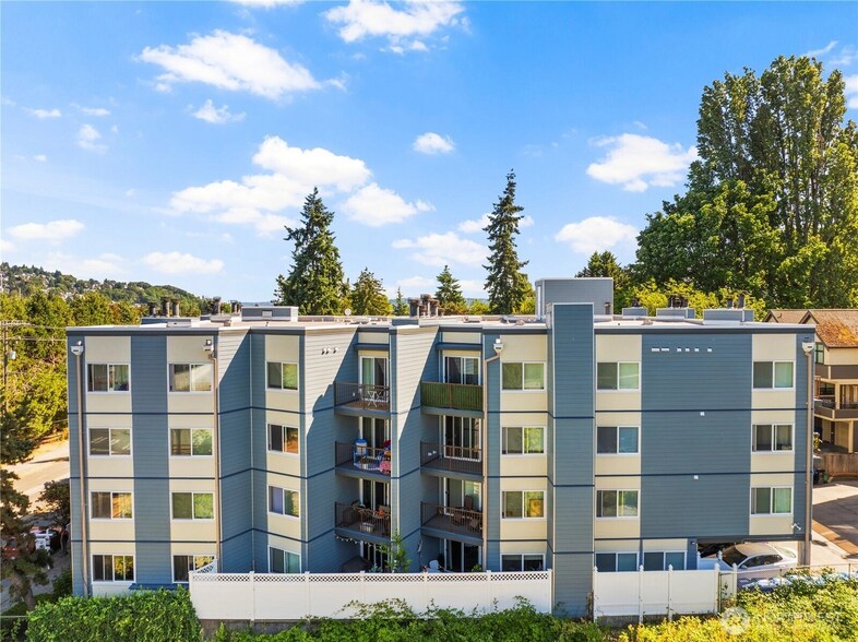 Primary Photo - 3045 20th Ave W