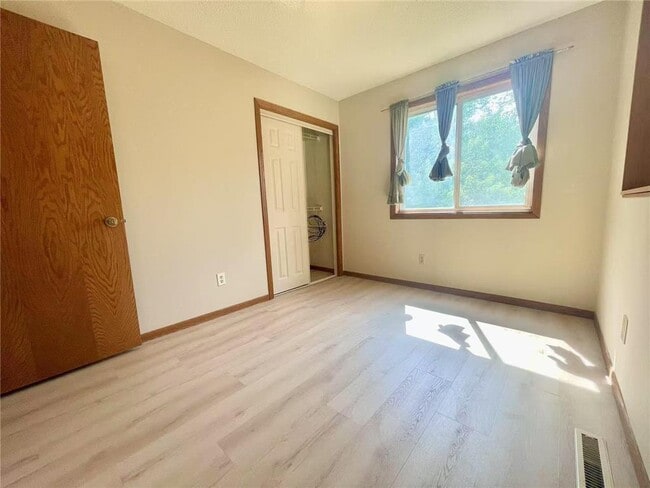 Building Photo - 13438 70th Pl N