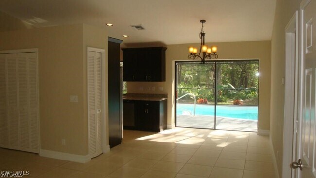 Building Photo - 5240 Cherry Wood Dr