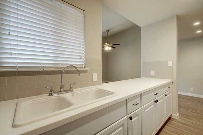 Building Photo - 409 Blackson Ave