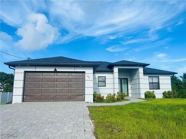 Primary Photo - 106 El Dorado Blvd N