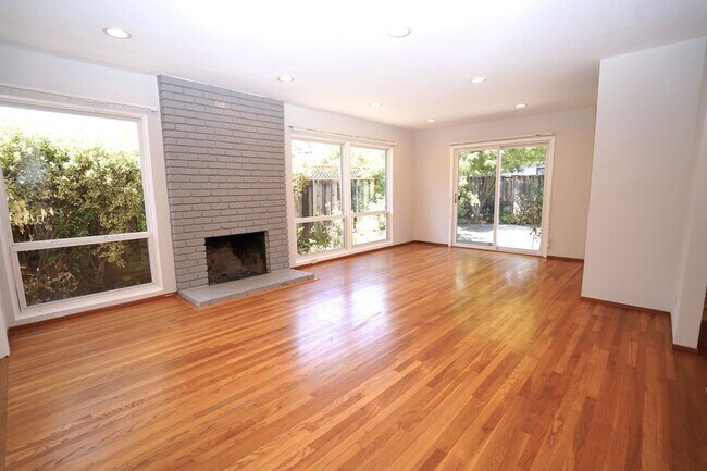 Building Photo - Beautiful Updated San Jose Home!