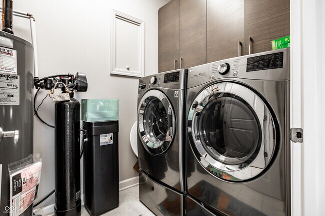 Building Photo - 435 Virginia Ave