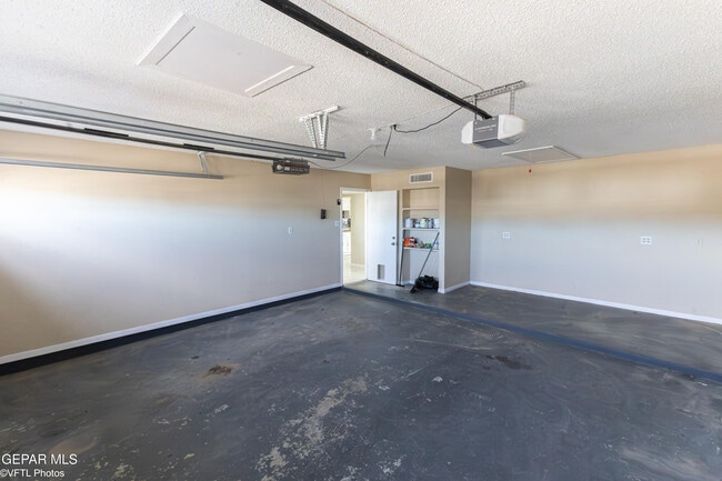 Building Photo - 7304 Gran Vida Dr