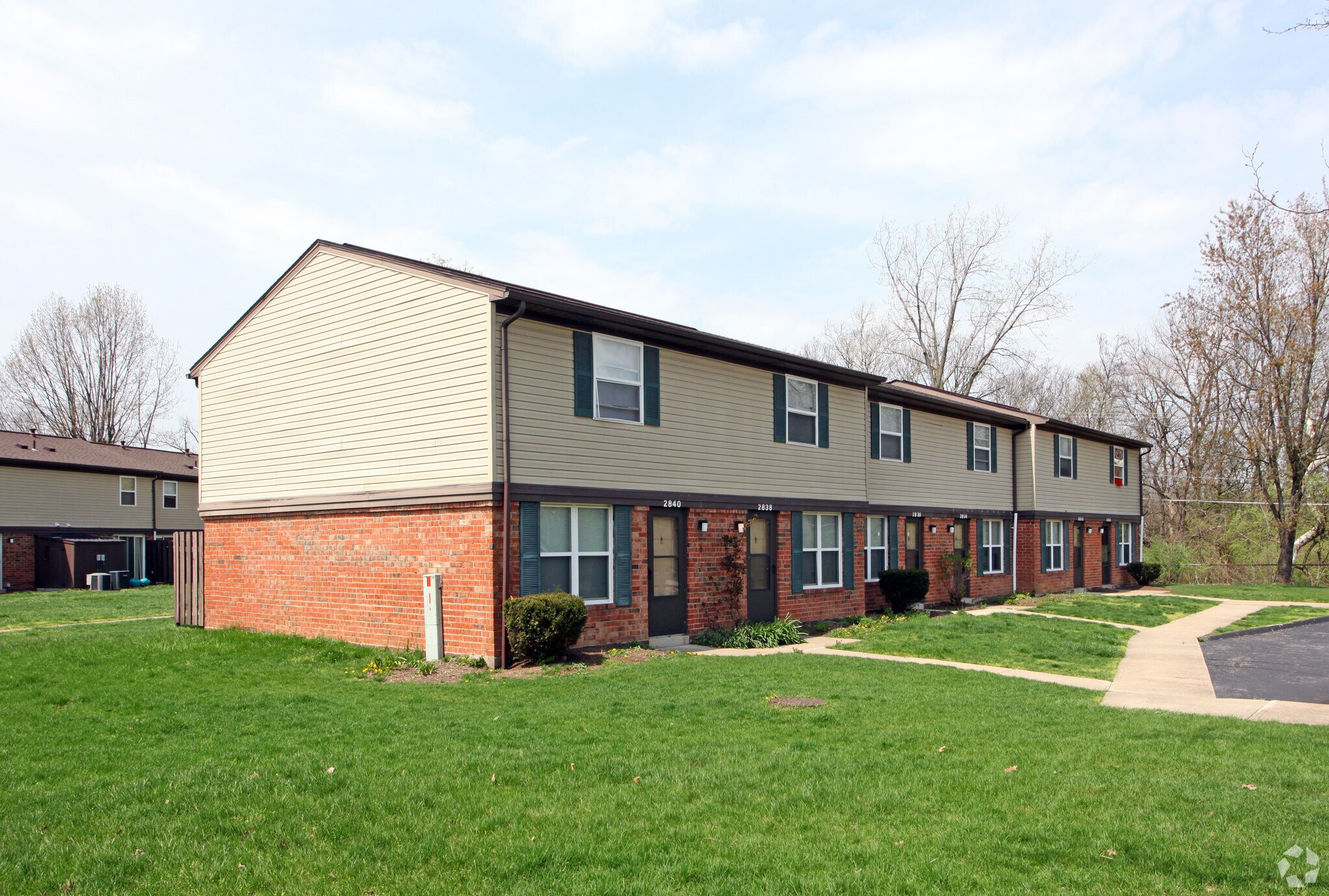 Wildwood Village Apartments 2895 La Vista Dr Columbus OH 43204