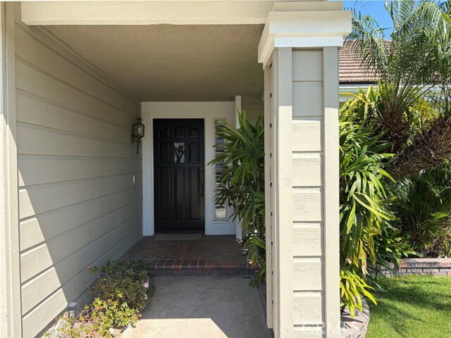 Building Photo - 10 Wickland