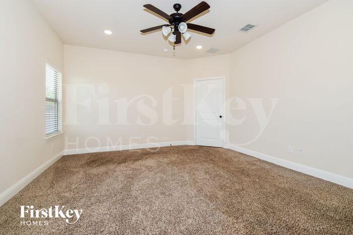Building Photo - 1403 Derby Dr