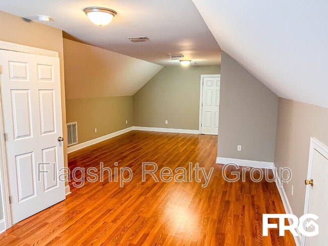 Building Photo - 2608 Chardon Ct