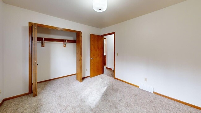 Building Photo - 1209 W Wausau Ave