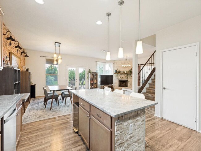 Building Photo - 6909 Longford Trail