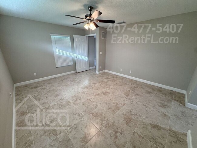 Building Photo - 1223 San Matio St
