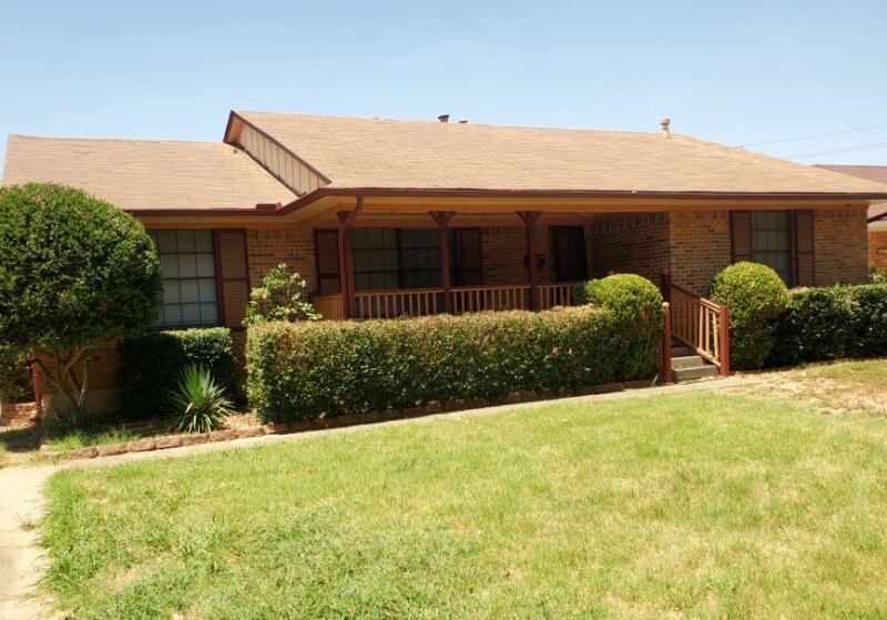 Primary Photo - 11031 Genetta Dr