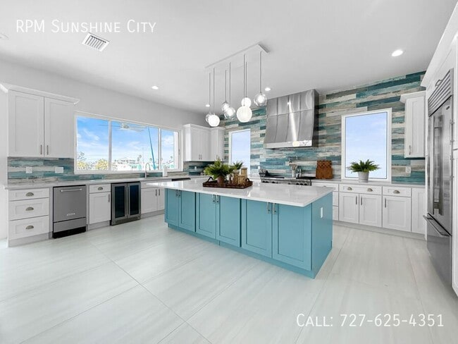 Building Photo - 326 129th Ave E