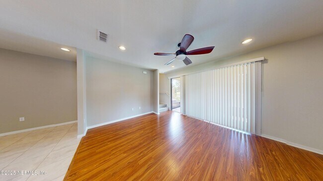 Building Photo - 13950 Berryview Rd