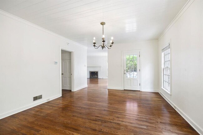 Building Photo - 610 Rathervue Pl