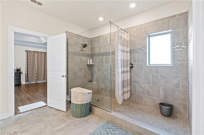 Building Photo - 6505 Trailway Trace