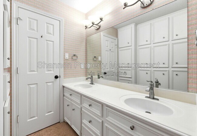 Building Photo - 5626 Spring Lodge Dr