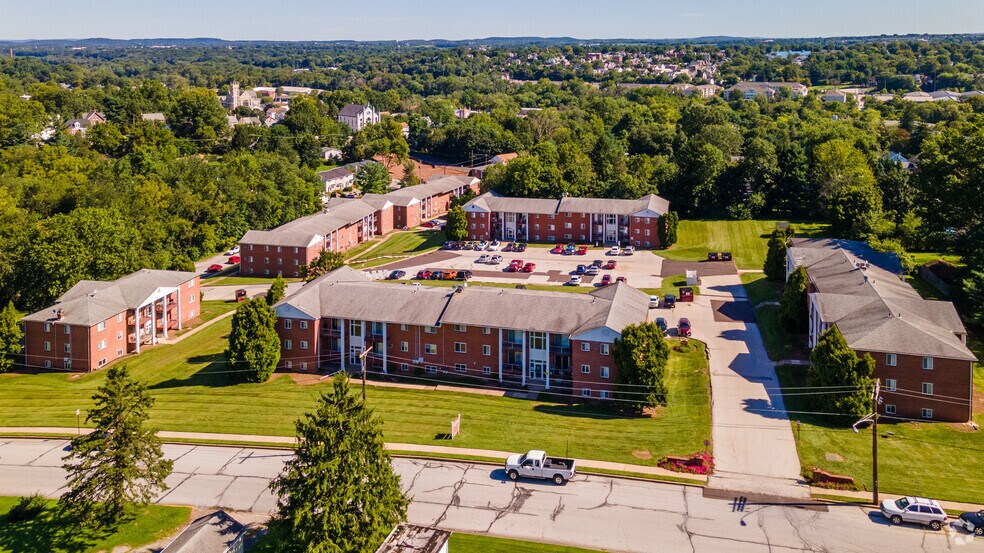 Highview Gardens 245 S Cedar St Spring City PA 19475 Apartment Finder