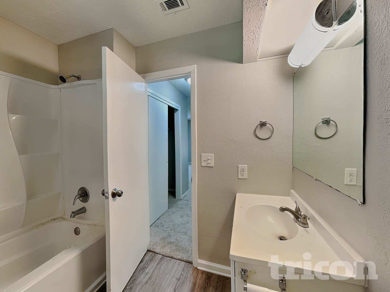 Building Photo - 4909 Tiffany Ln