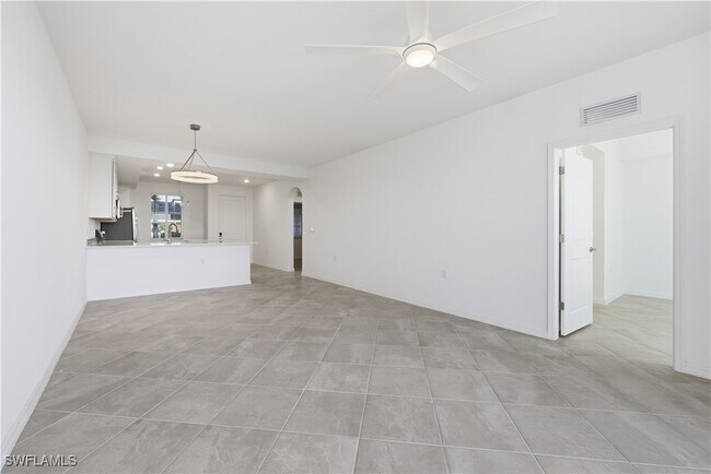 Building Photo - 5555 Double Eagle Cir