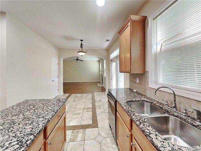 Building Photo - 2541 Kolb Manor Cir SW