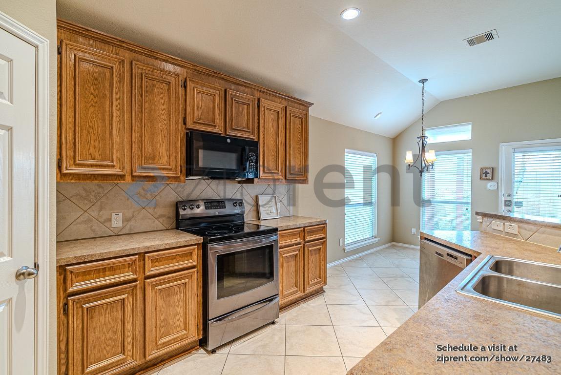Building Photo - 4415 Sierra Point Dr