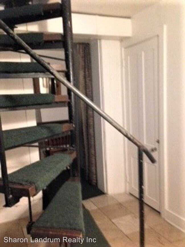 Building Photo - 422 Belgravia Ct