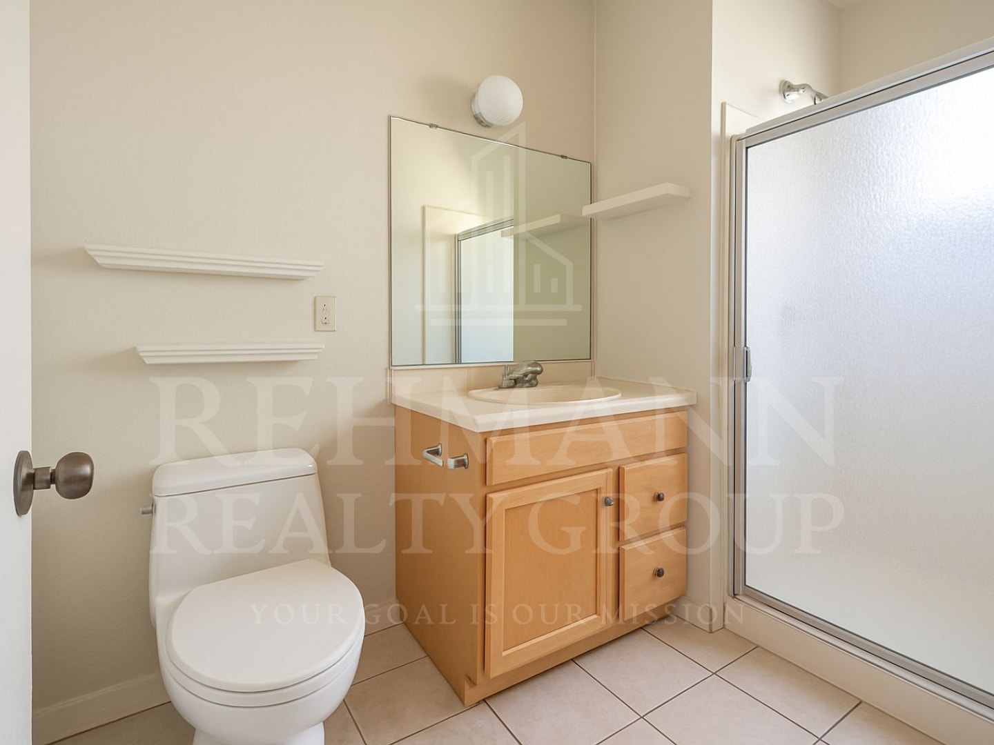 Building Photo - 4235 Kendall St