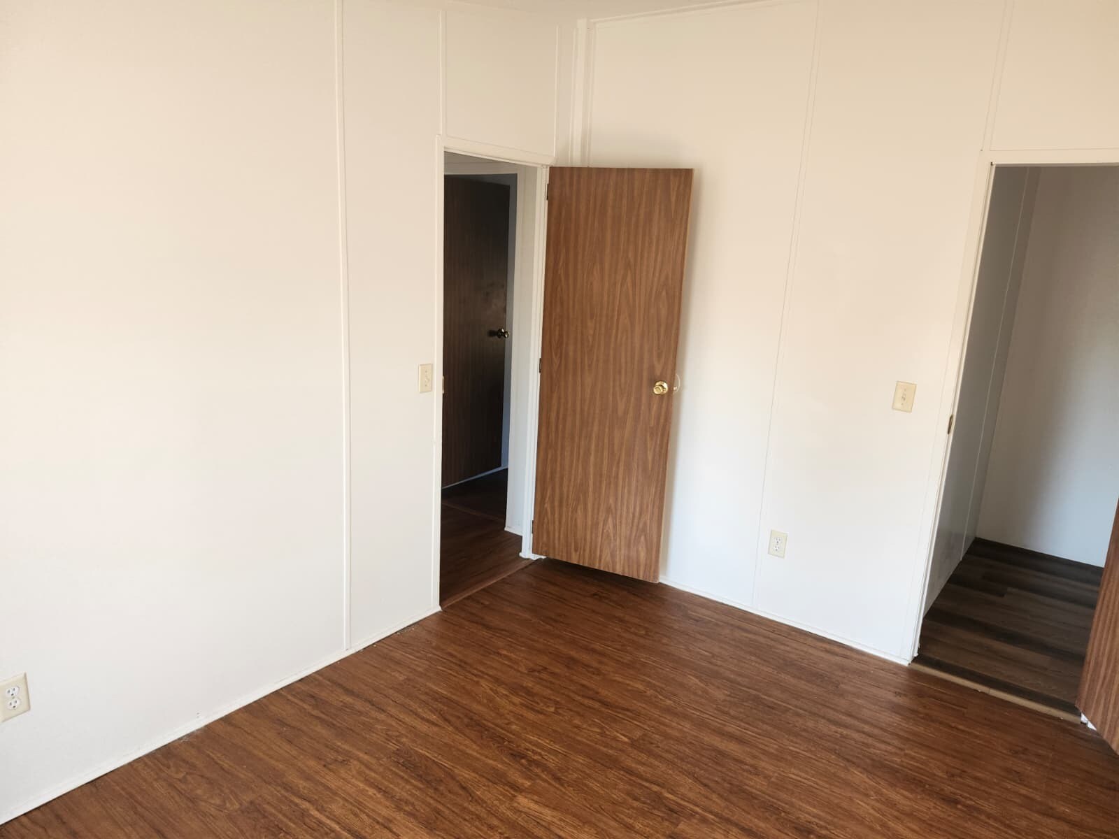 Building Photo - 9611 SW 82nd Ave