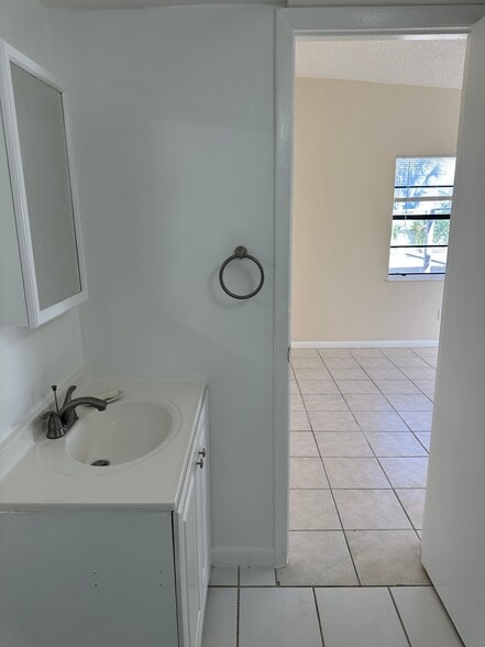 Bathroom - 9243 A Overlook Dr.