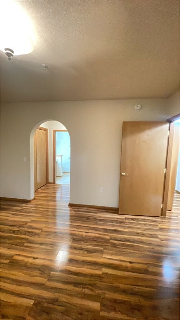 Building Photo - 1 Bedroom +Bonus Room, 1.5 bath Condo in Mountain Meadows Community!