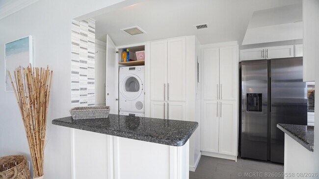 Building Photo - 3430 Galt Ocean Dr