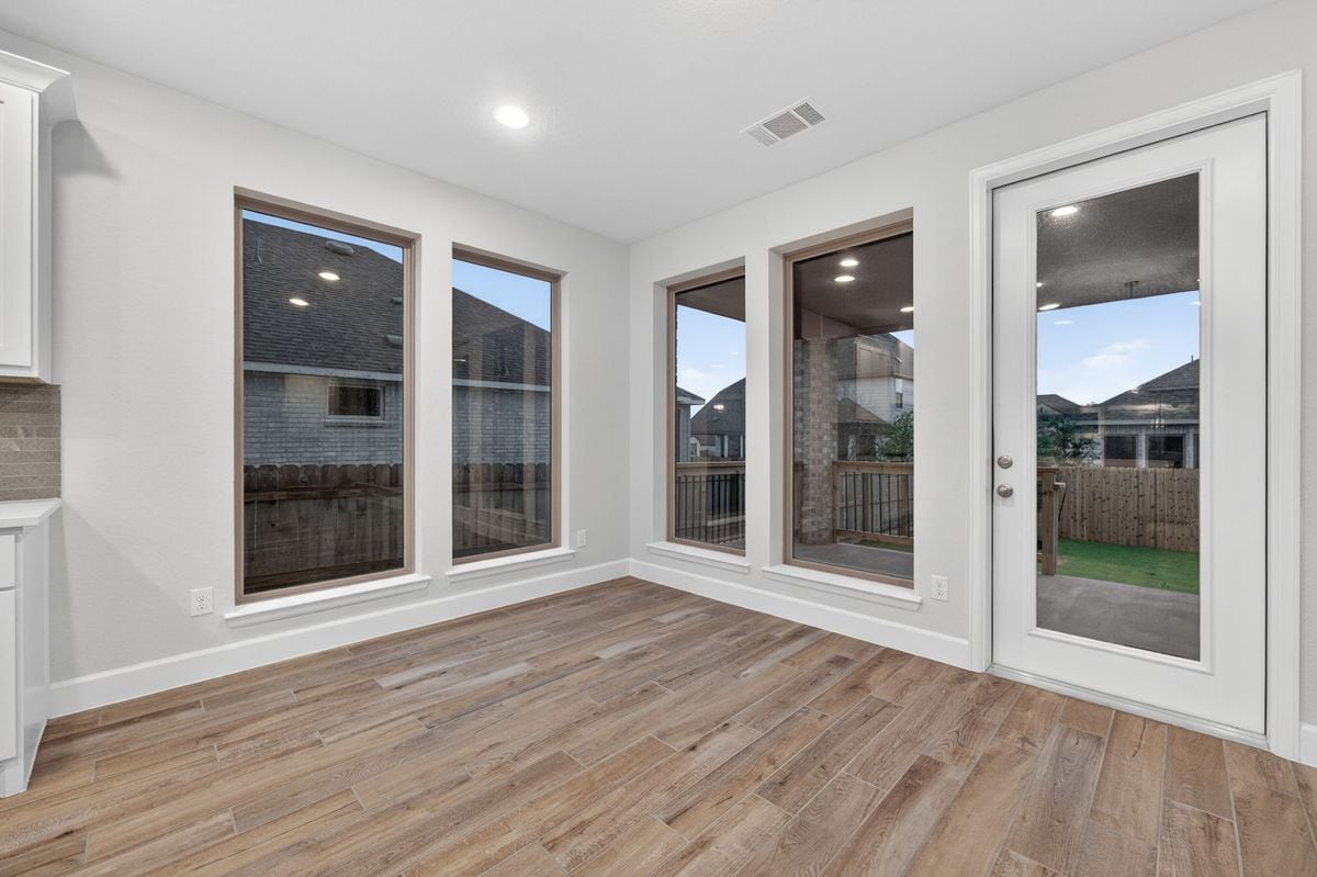 Building Photo - 145 Merry Calf Ln