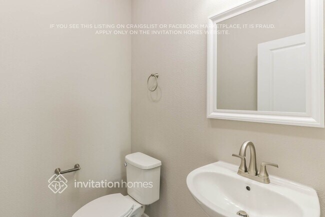 Building Photo - 10538 Medford Lakes Dr