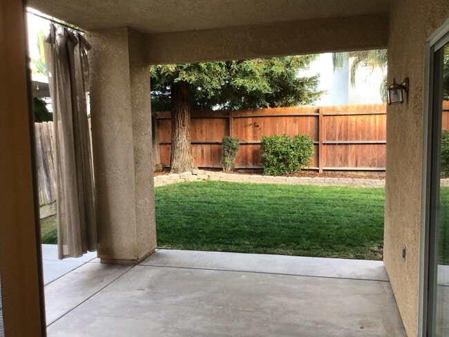 Building Photo - 1138 E Royal Dornoch Ave