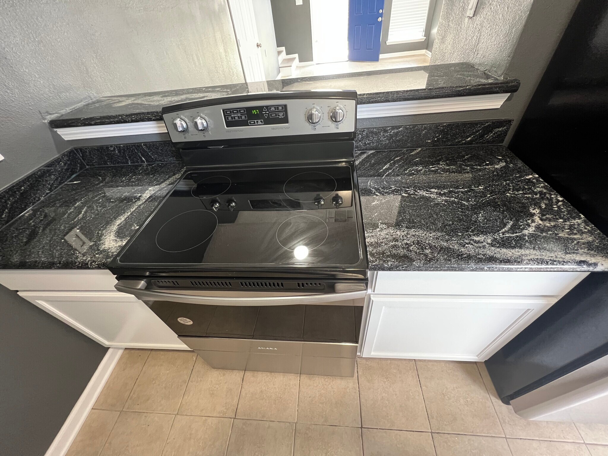 Building Photo - 520 Revere Dr