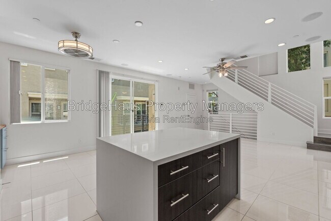 Building Photo - 7857 Inception Way