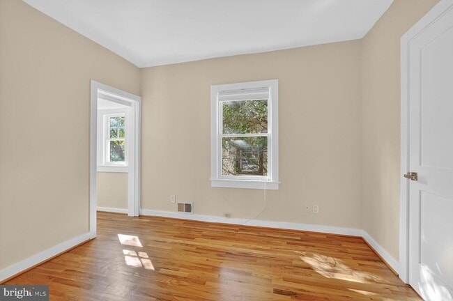 Primary Photo - 3629 22nd St N