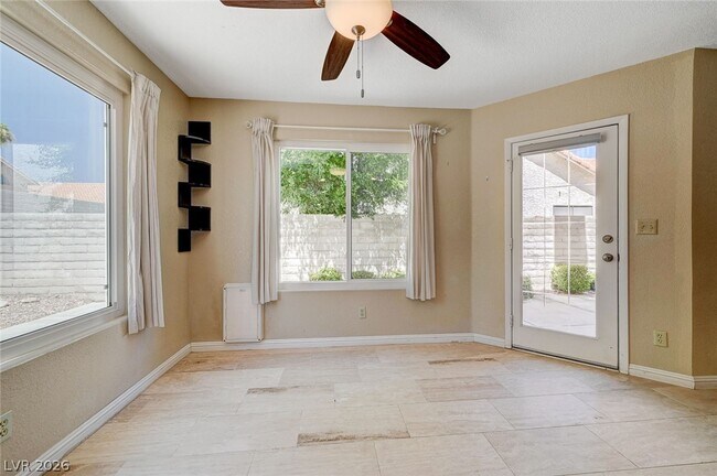 Building Photo - 2733 Brookstone Ct