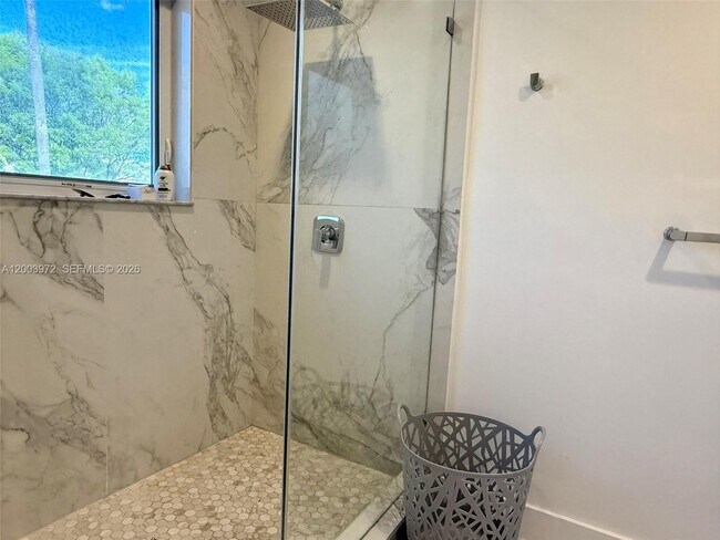 Building Photo - 6420 NW 109th Ave