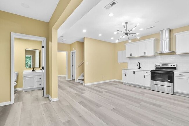 Building Photo - 477 Bridgeton Cove NE