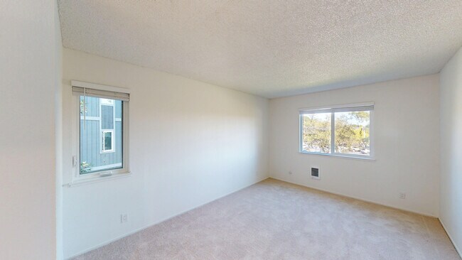 Building Photo - 461 Ignacio Blvd