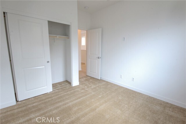 Building Photo - 513 Embrook Way
