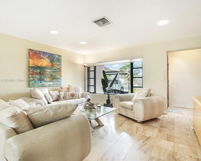 Building Photo - 9460 SW 53rd St