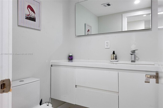 Building Photo - 1950 S Ocean Dr