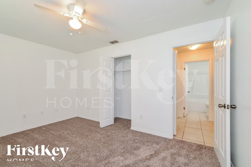 Building Photo - 4439 Frances Ave