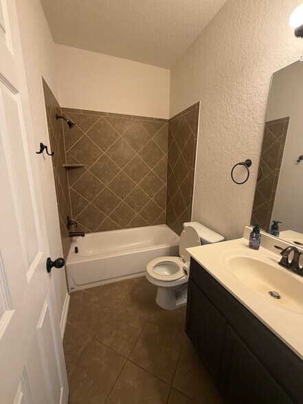 Building Photo - 214 Cita Roost