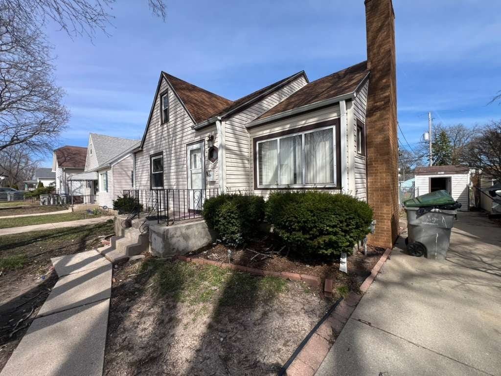 Building Photo - 5050 N 57th St