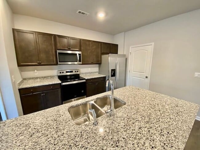 Building Photo - Coming soon in New Market